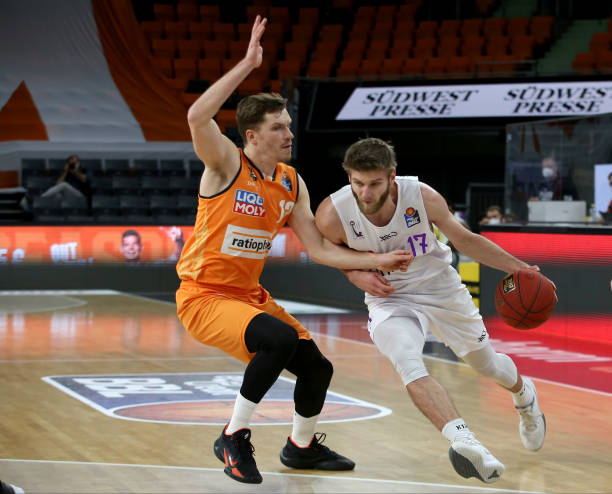 时增加更多 时增加更多