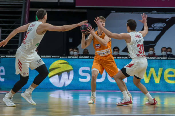 城客战纽卡 城客战纽卡