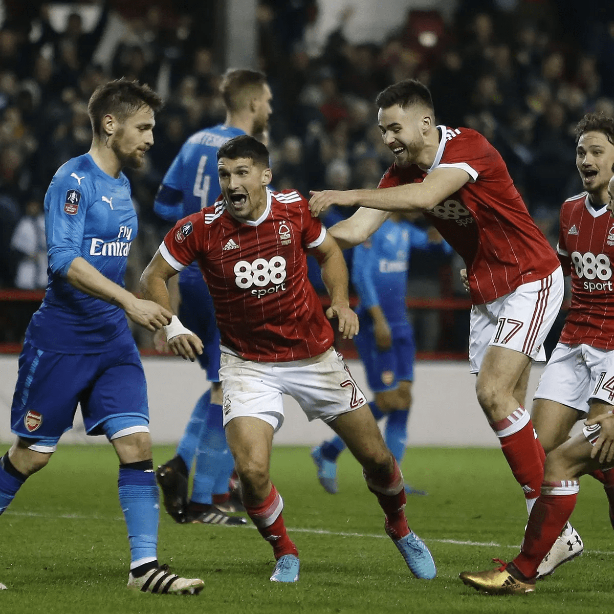 年轻人鲜有 年轻人鲜有